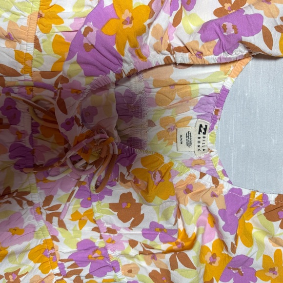 Billabong Floral Puff Sleeve Mini Dress NWT Medium - Picture 4 of 6